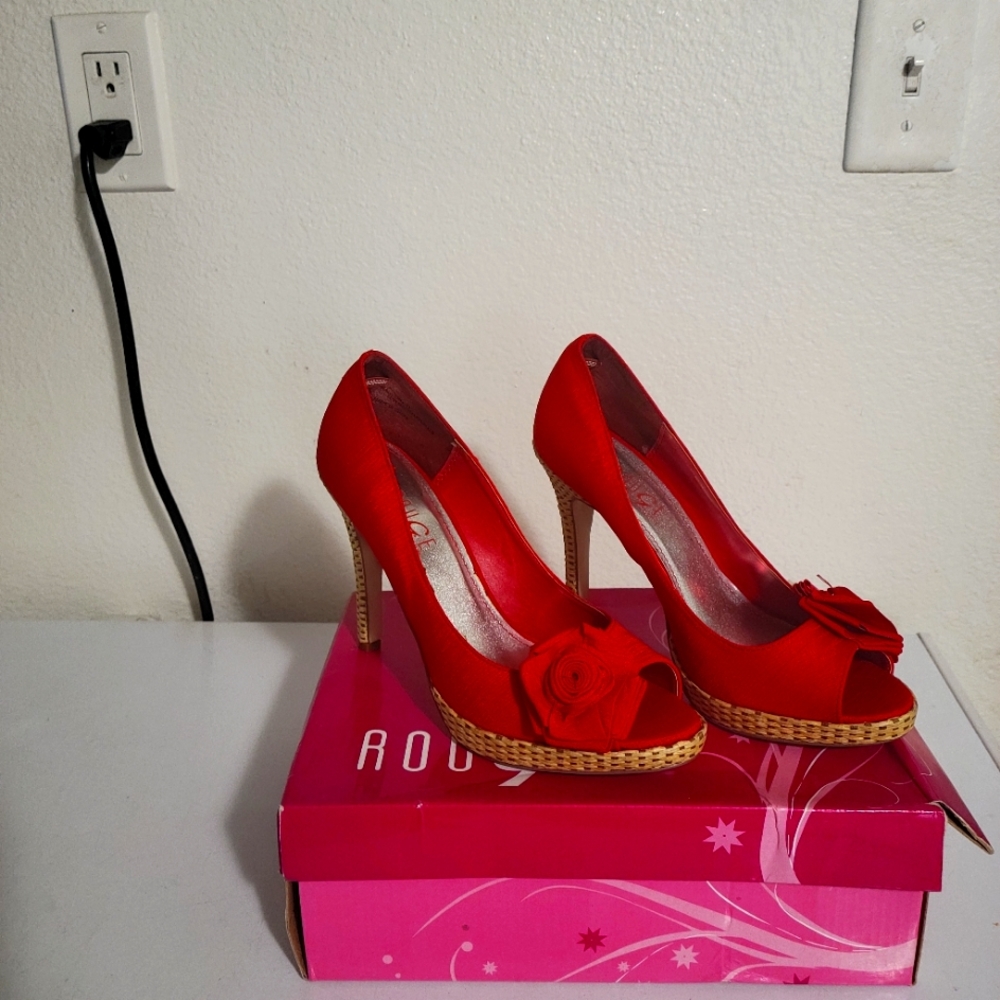 Size 8 heels